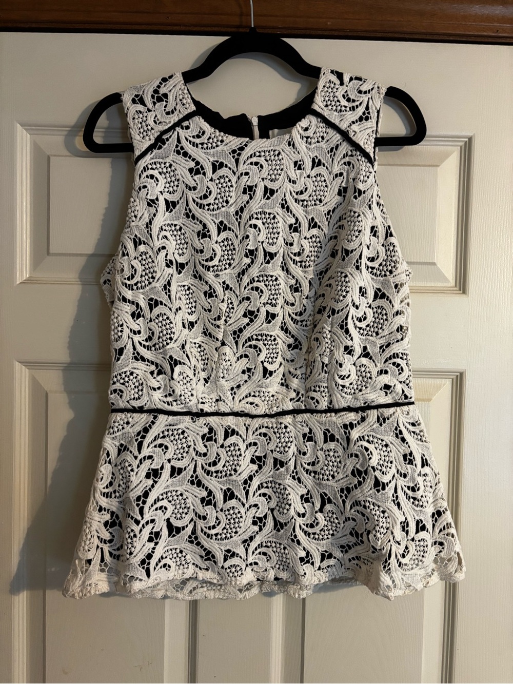 Maeve Anthropologie Ivory Crochet Lace Peplum Top Sz 12 Sleeveless